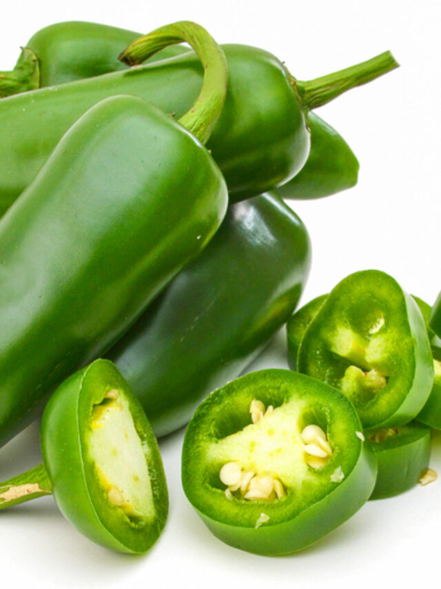Should you freeze whole jalapeño peppers?