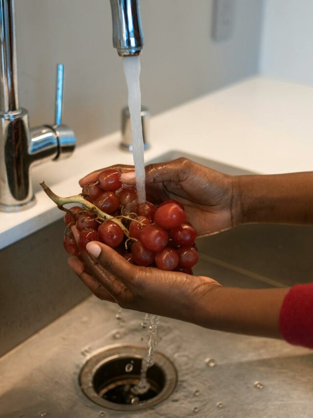 How to Wash Grapes So They Stay Plump and Juicy for Longer