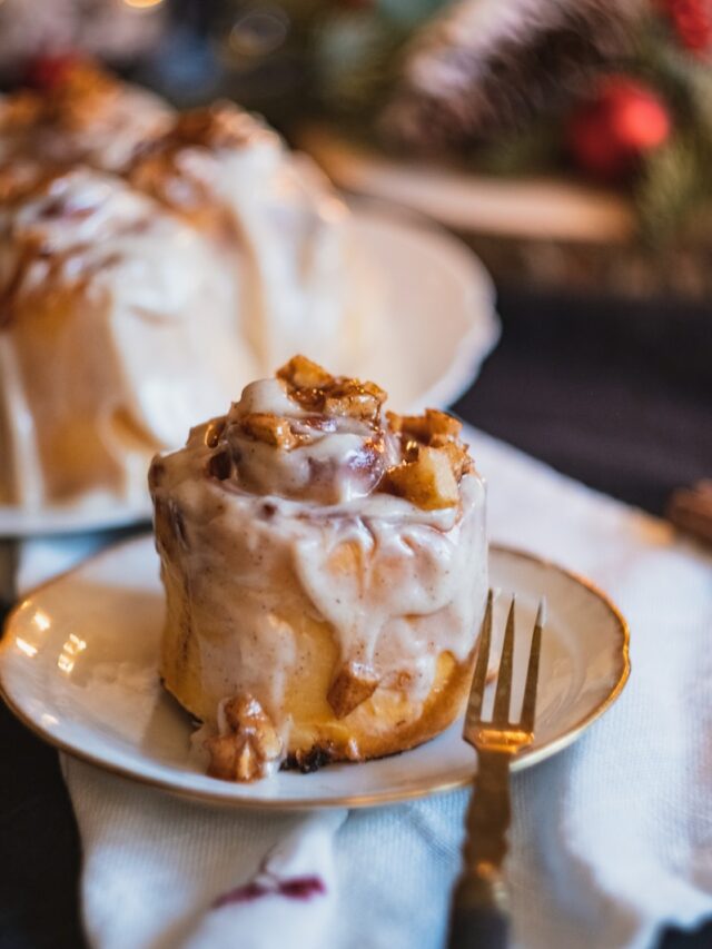 Easy Homemade Cinnamon Rolls with No Fuss