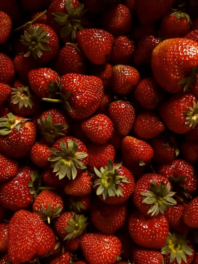 How Many Calories in Strawberries?